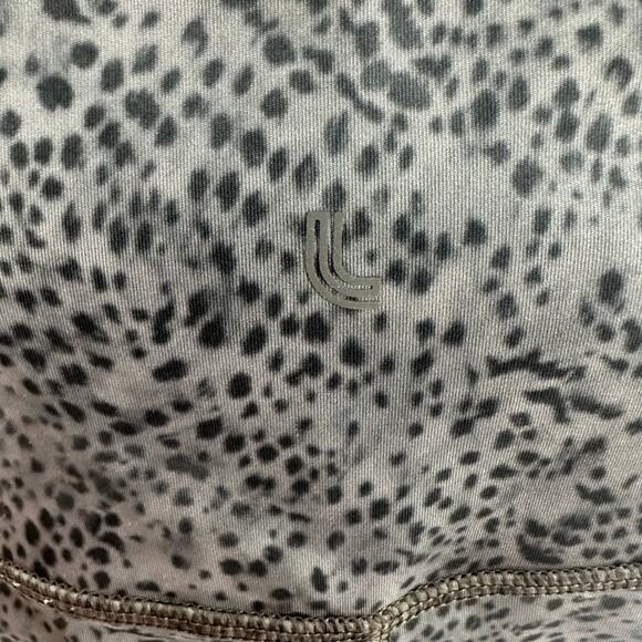 Lole Leggings Size XL Gray Black Cheetah Print Compression Athleisure Active Gym - Picture 3 of 5